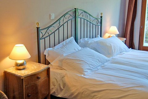 alexi garden room bed