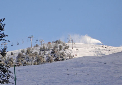 snow canon