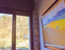 Tableau de feu Jo Arran accroch&eacute; dans la salle &agrave; manger du Foulon.