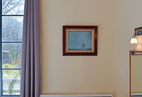 Peinture de feu Jo Arran accroch&eacute;e dans la salle de luxe Gertrude au Foulon.