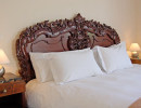 strauss suite carved bed