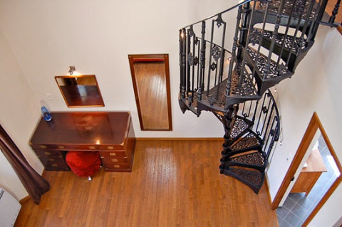 wolf suite staircase