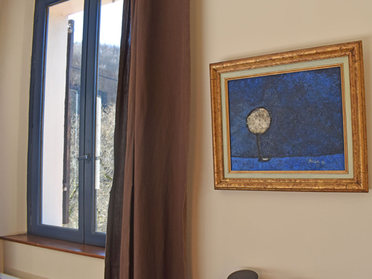 « Lune sur un arbre » dans la chambre de luxe Fablo