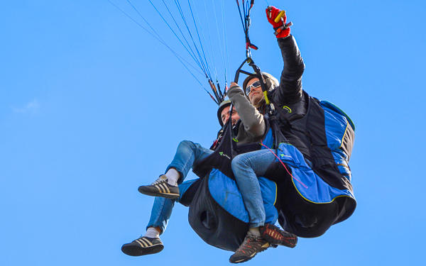 Gréolières is a recognised centre for Paragliding